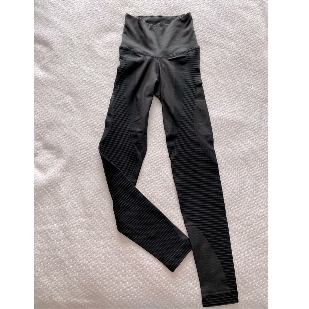 Nike leggings - size S
